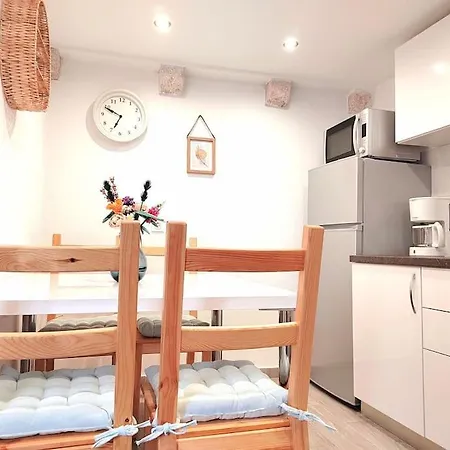 3 Bedroom House In Old Town